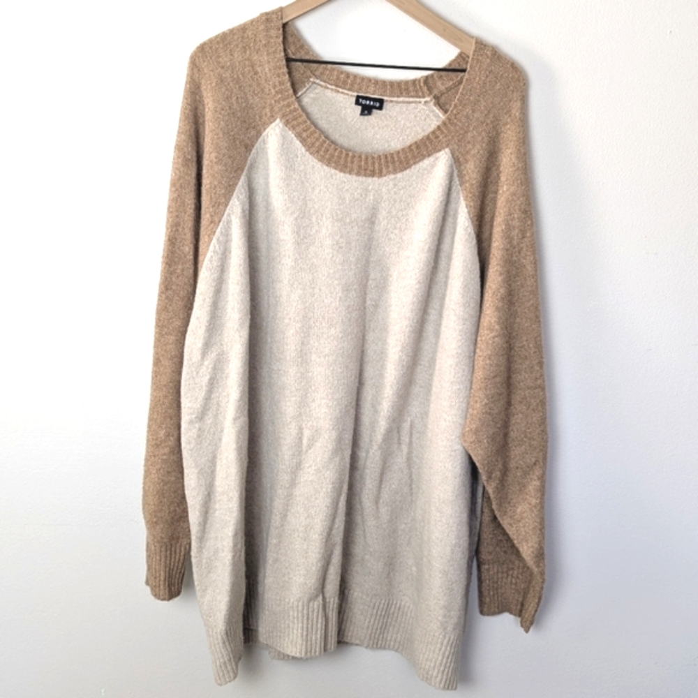 Tan and Cream Torrid Sweater Size 5X